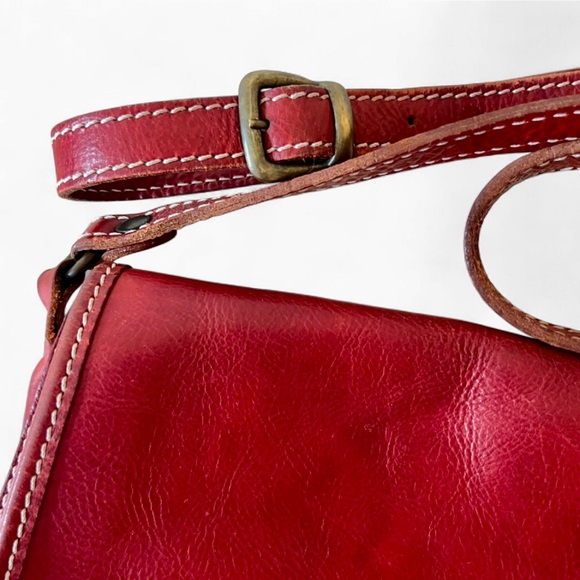 🇮🇹 I Medici Firenze Italian Leather Saddle Bag Crossbody Classic Minimalist - Picture 13 of 17